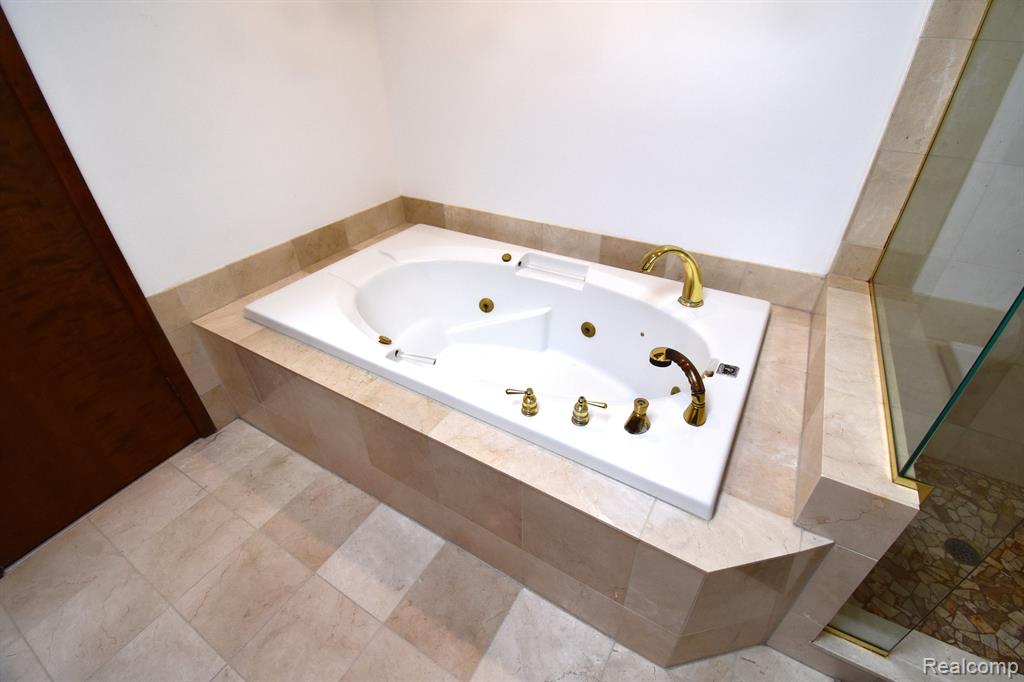439 Shellbourne Drive Rochester Hills, MI 48309 - Photo 37 of 60