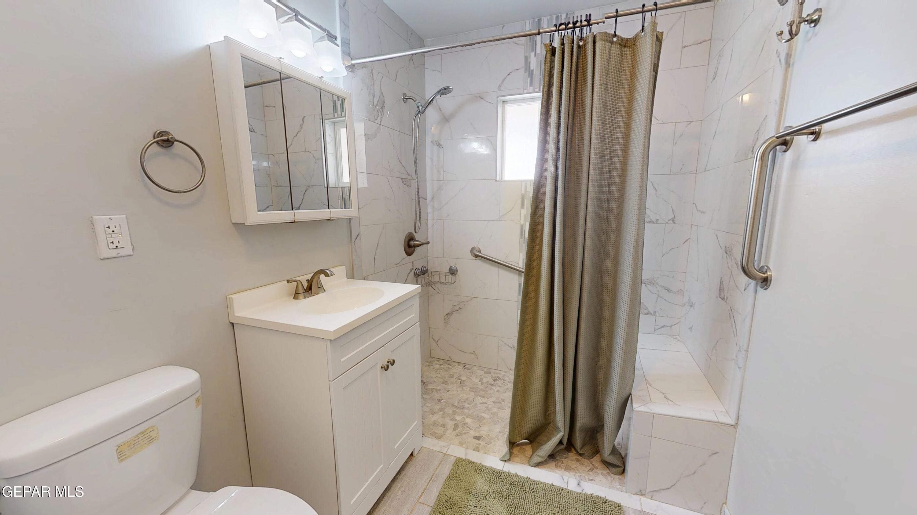 436 Gorman Street Anthony, NM 88021 - Photo 11 of 18 436-Gorman-St-06182026_182634 bathroom 1