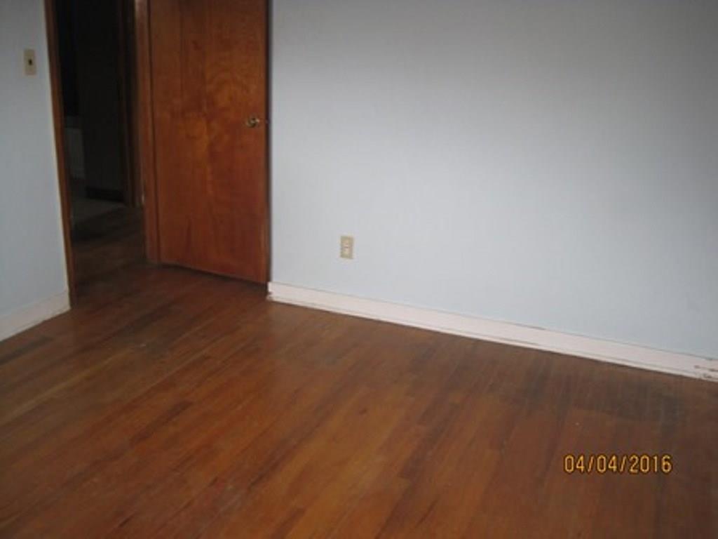 1183 Thomas Eighty Four Road Eighty Four, PA 15330 - Photo 14 of 22
