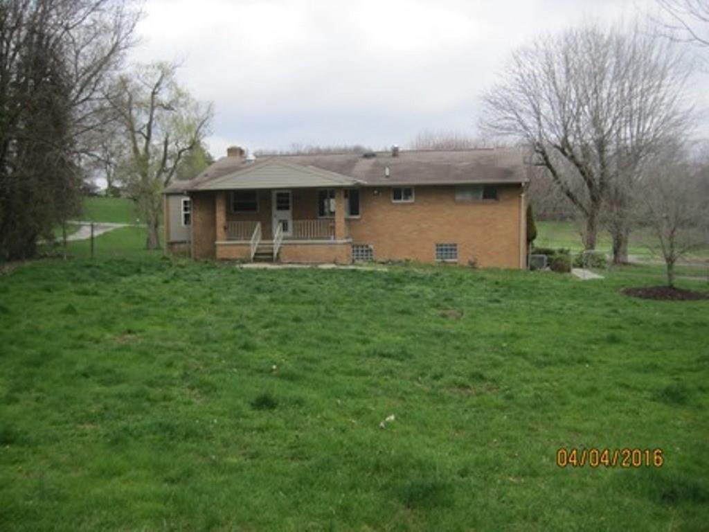 1183 Thomas Eighty Four Road Eighty Four, PA 15330 - Photo 3 of 22