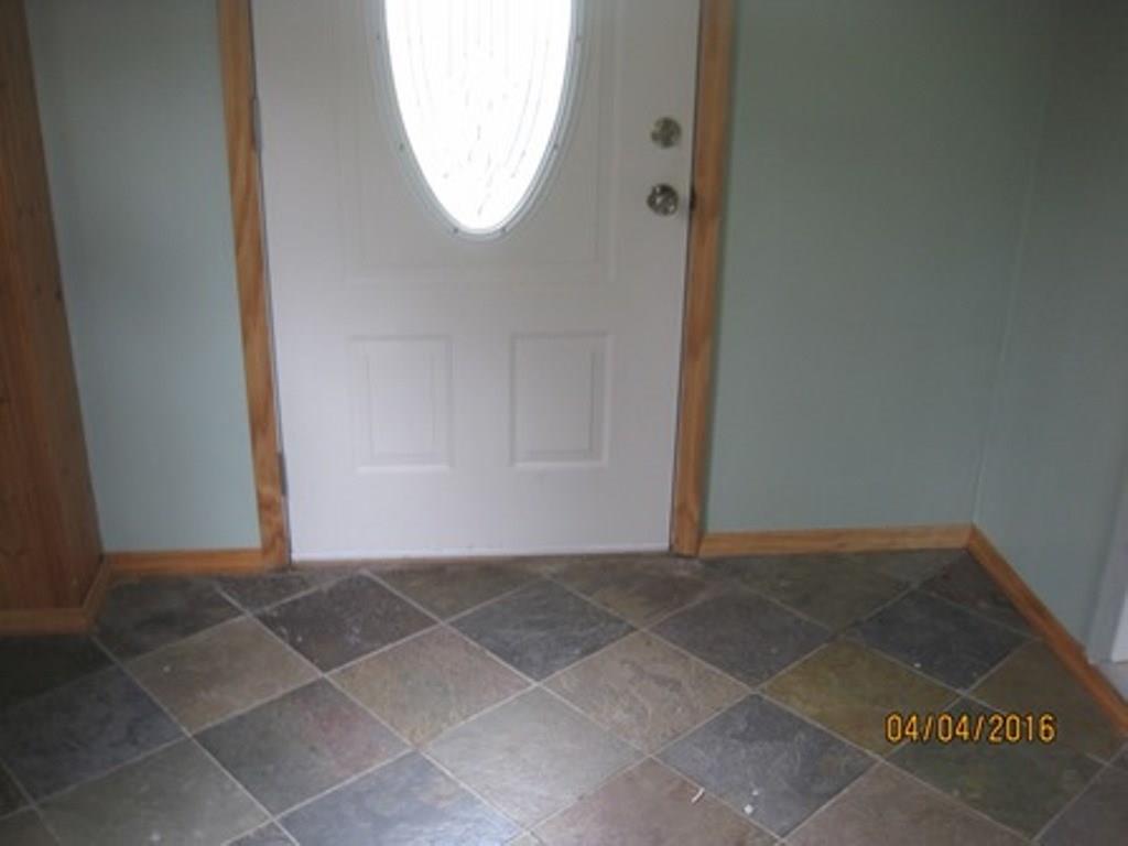 1183 Thomas Eighty Four Road Eighty Four, PA 15330 - Photo 4 of 22