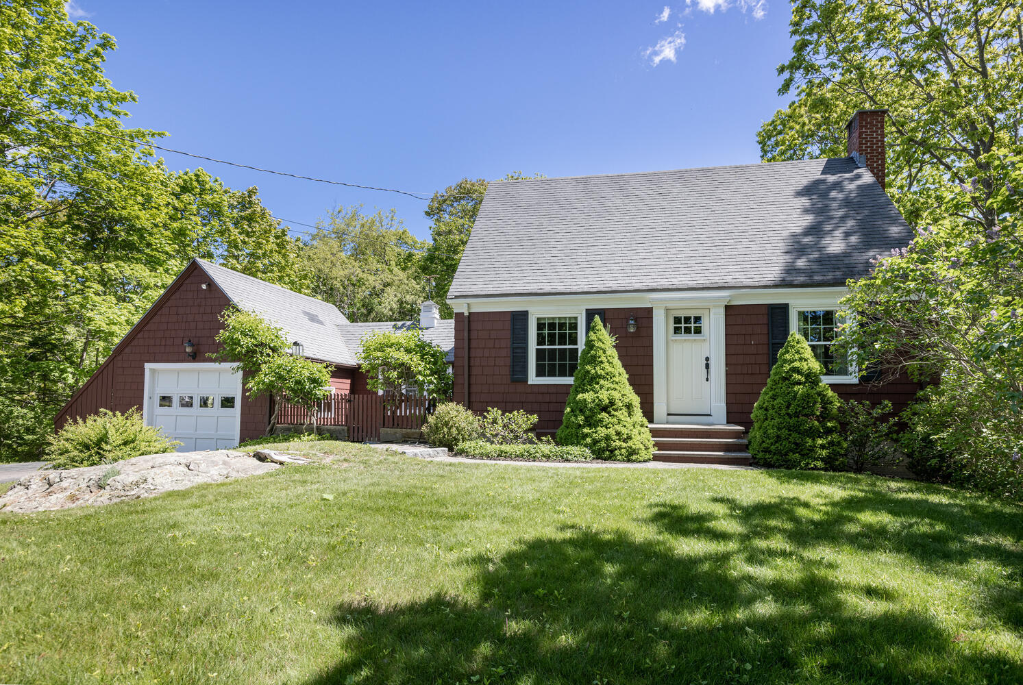 8 Waumbek Road Cape Elizabeth, ME 04107 - Photo 2 of 45 8 Waumbek Rd Cape Elizabeth ME-large-002
