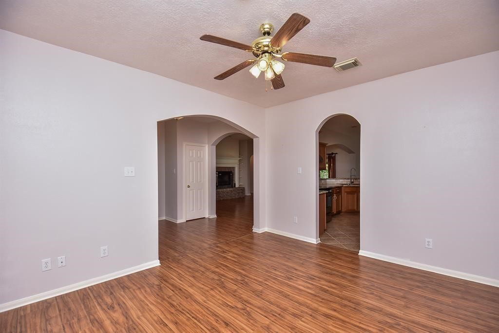 2811 County Road 64 Rosharon, TX 77583 - Photo 6 of 18