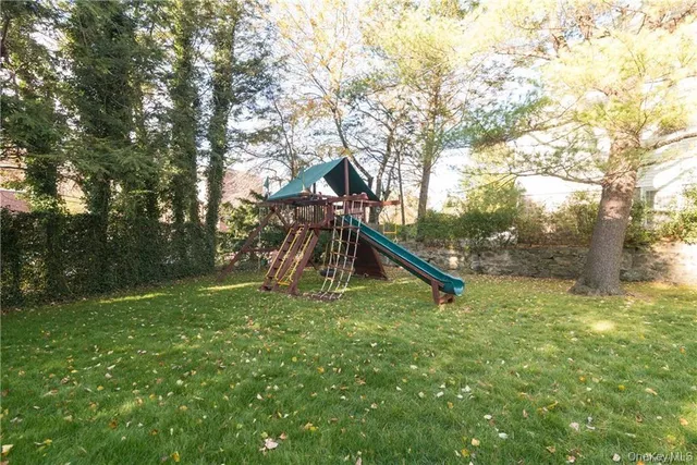 $7,200 | 1 Senate Place, Larchmont, NY 10538