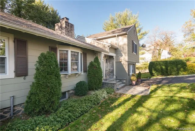 $7,200 | 1 Senate Place, Larchmont, NY 10538