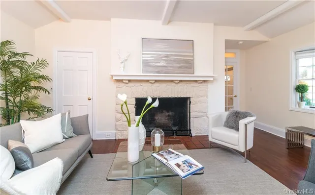 $7,200 | 1 Senate Place, Larchmont, NY 10538