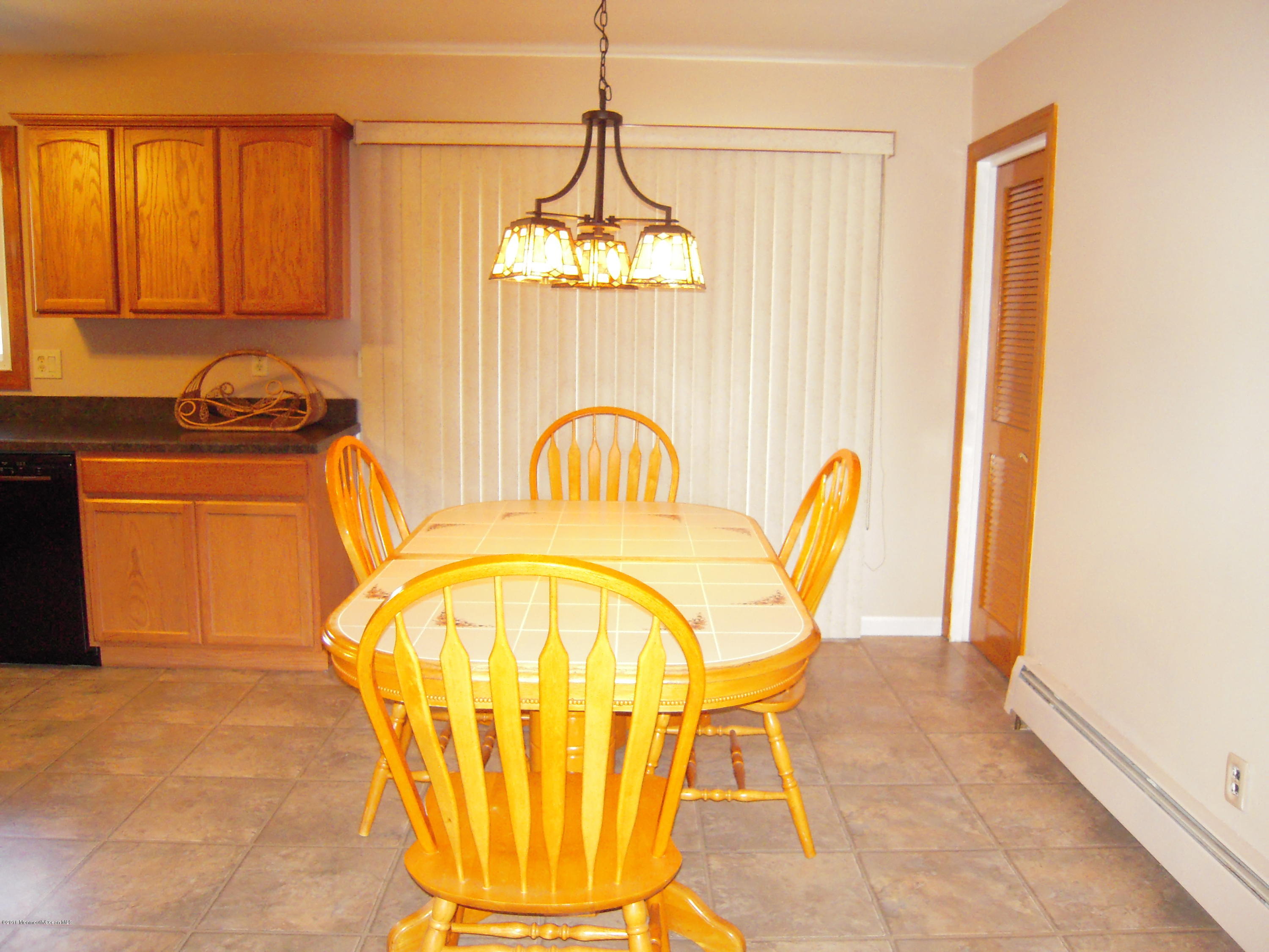 1420 Green Grove Road Brick, NJ 08724 - Photo 4 of 10 GREEN GROVE KIT-4