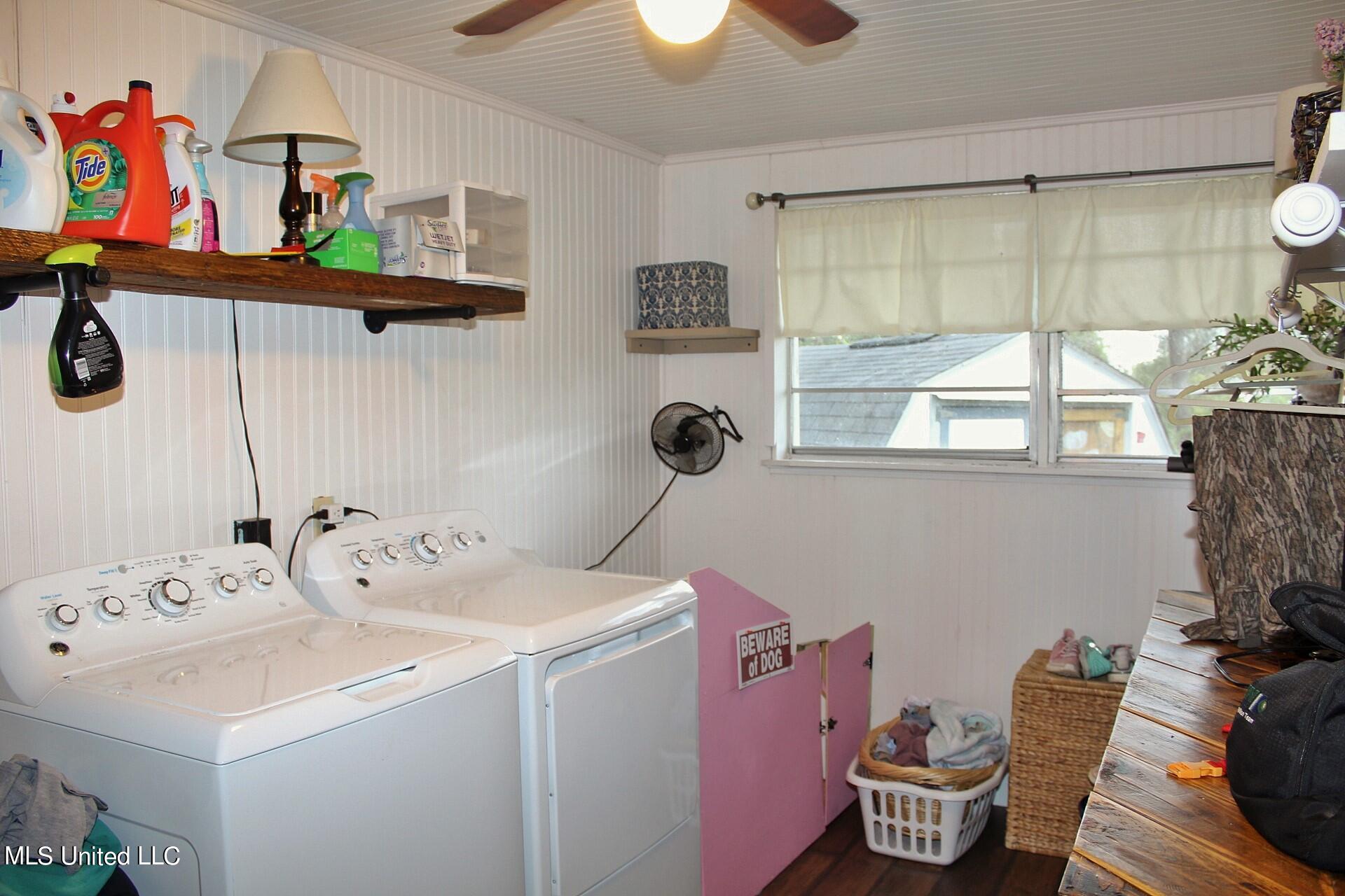 4220 Ward Pineview Road Lucedale, MS 39452 - Photo 19 of 31 19-Laundry