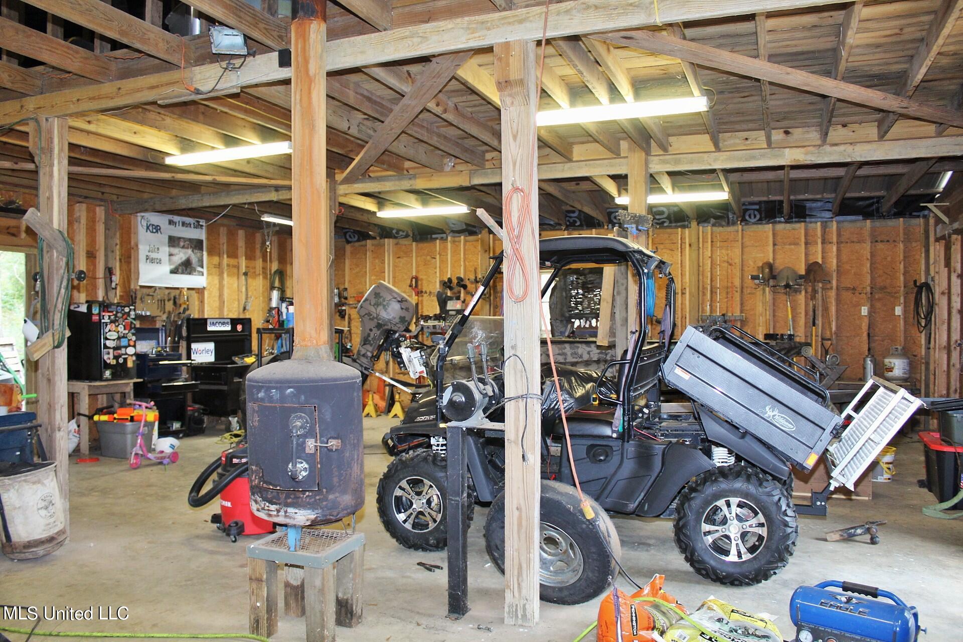4220 Ward Pineview Road Lucedale, MS 39452 - Photo 24 of 31 24-Workshop