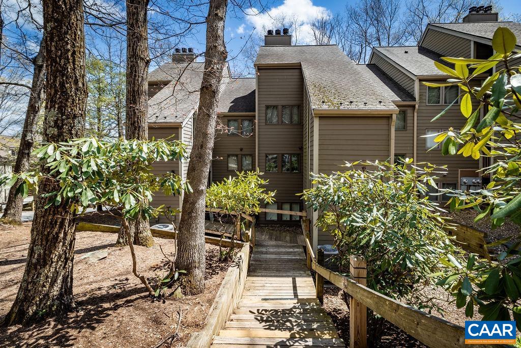 405 3 Ridges Roseland, VA 22967 - Photo 22 of 22 a view of a backyard with sitting area