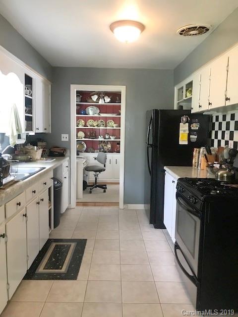 22 Old Fort Road Fairview, NC 28730 - Photo 8 of 18 Gallery Image 8