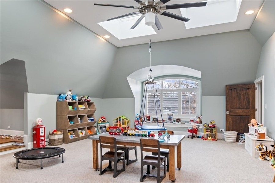 1045 Starr Road Winnetka, IL 60093 - Photo 37 of 57