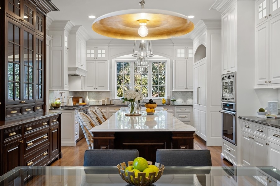 1045 Starr Road Winnetka, IL 60093 - Photo 9 of 57