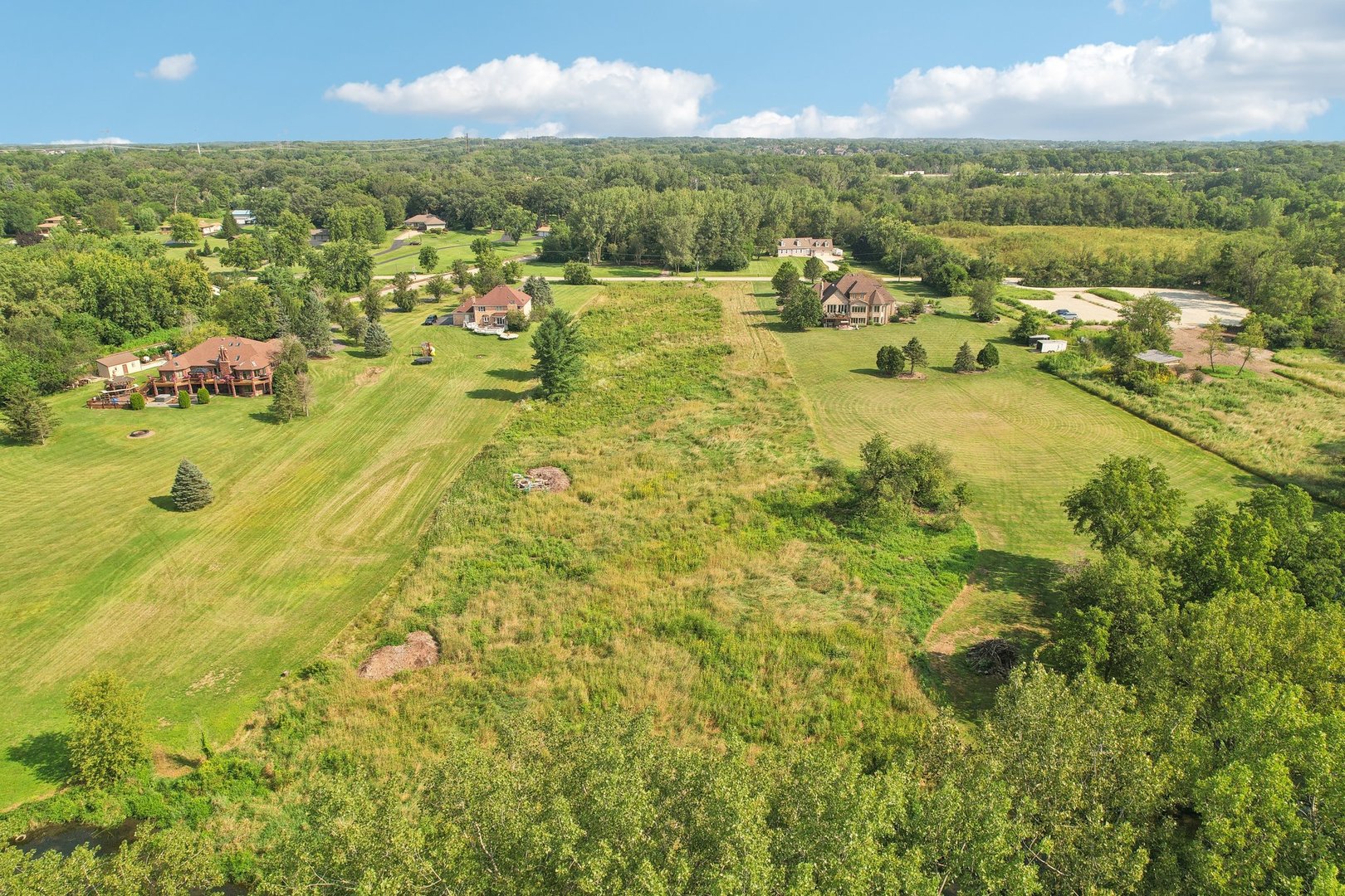 13025 West Regan Road Mokena, IL 60448 - Photo 5 of 10 a view of a city