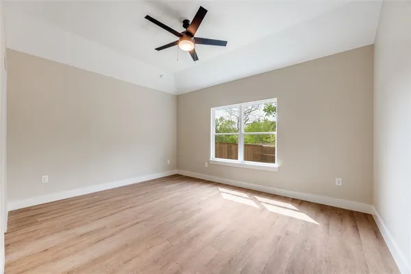 $339,900 | 113 Iron Horse Lane, Denison, TX 75020