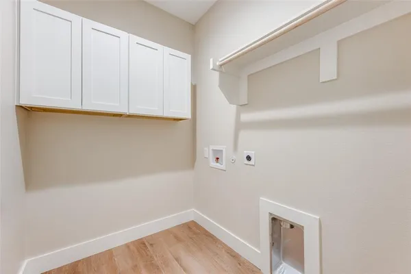 $339,900 | 113 Iron Horse Lane, Denison, TX 75020