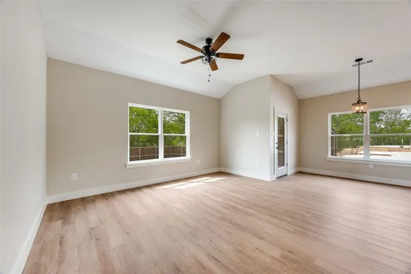 $339,900 | 113 Iron Horse Lane, Denison, TX 75020