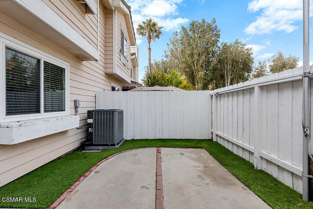 2776 Erringer Road, Unit 19 Simi Valley, CA 93065 - Photo 33 of 43