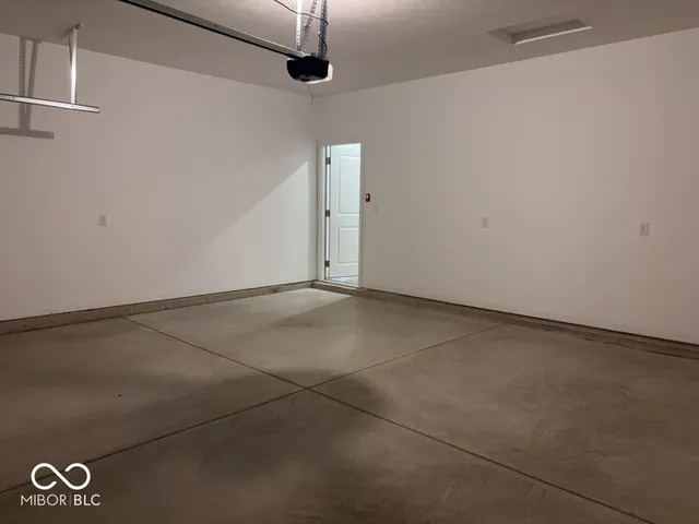 $1,995 | 821 Oyster Bay Drive, Kokomo, IN 46902