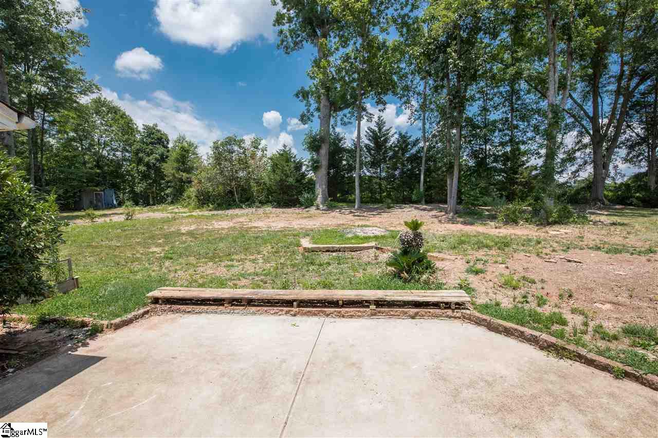 677 Maple Drive Greer, SC 29651 - Photo 18 of 19 Gallery Image 18