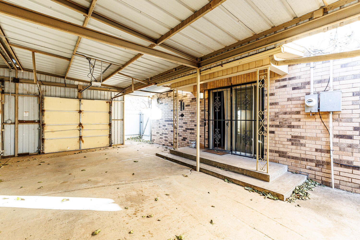 850 South 10th Street Slaton, TX 79364 - Photo 40 of 57 Carport