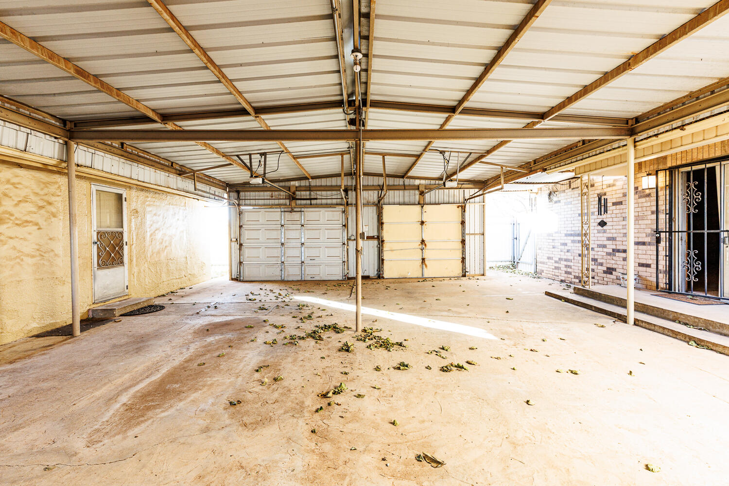 850 South 10th Street Slaton, TX 79364 - Photo 41 of 57 Carport