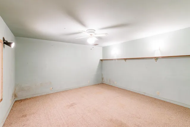 a view of back yard of the house