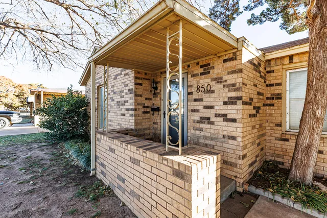 $189,000 | 850 South 10th Street, Slaton, TX 79364