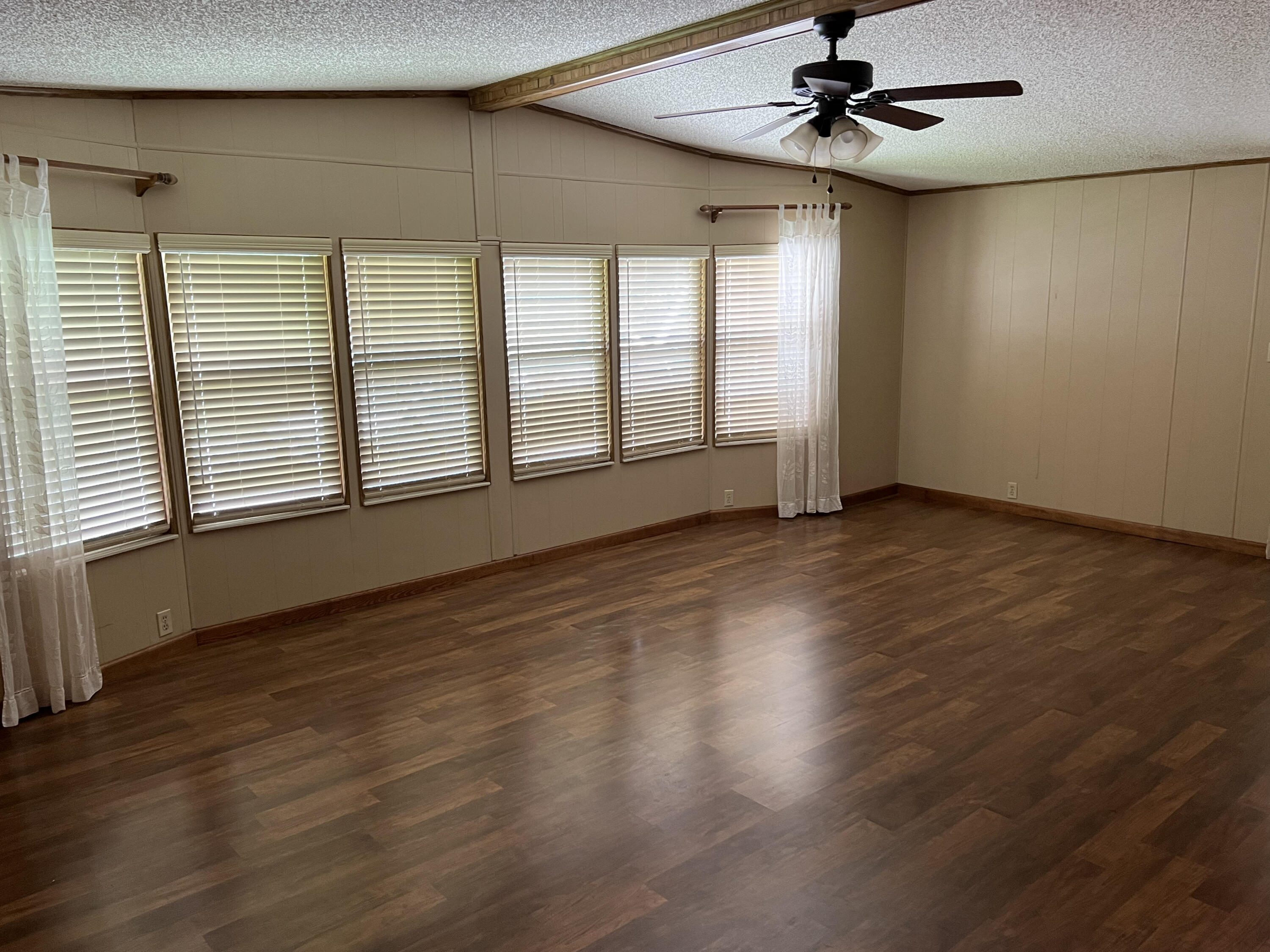 2315 Coconut Palm Drive Palm Bay, FL 32905 - Photo 5 of 27 IMG_6459