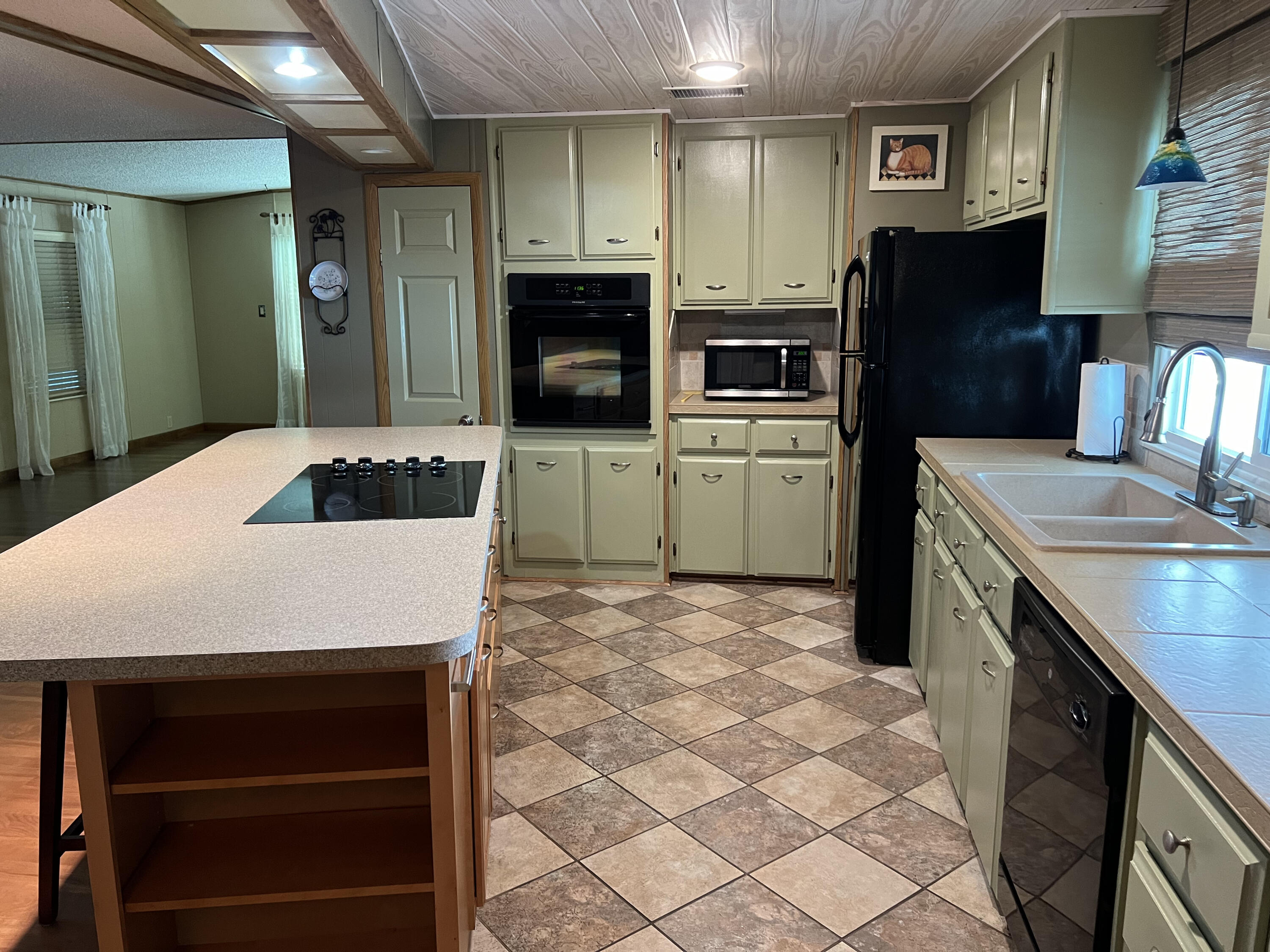 2315 Coconut Palm Drive Palm Bay, FL 32905 - Photo 9 of 27 IMG_6477