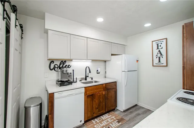 $169,000 | 5157 Roswell Road, Unit 2, Atlanta, GA 30342