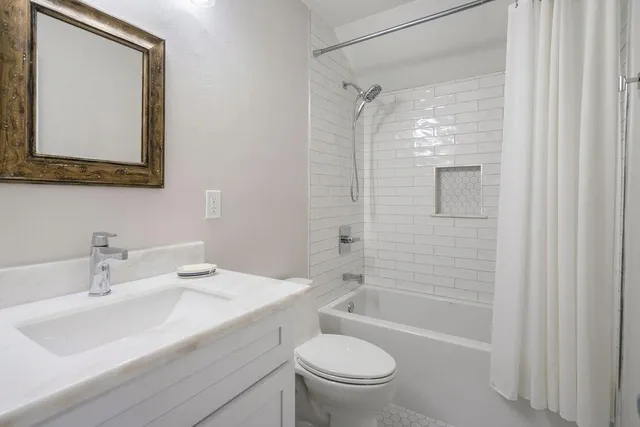 $735,000 | 1012 West 11th Avenue, Covington, LA 70433