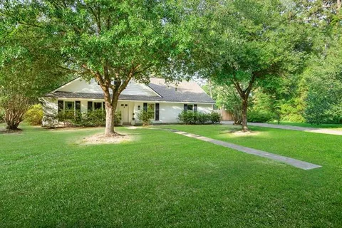 $698,999 | 1012 West 11th Avenue, Covington, LA 70433