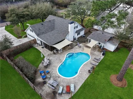 $698,999 | 1012 West 11th Avenue, Covington, LA 70433