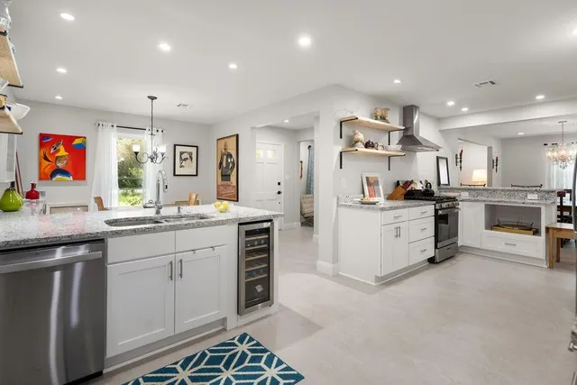 $735,000 | 1012 West 11th Avenue, Covington, LA 70433