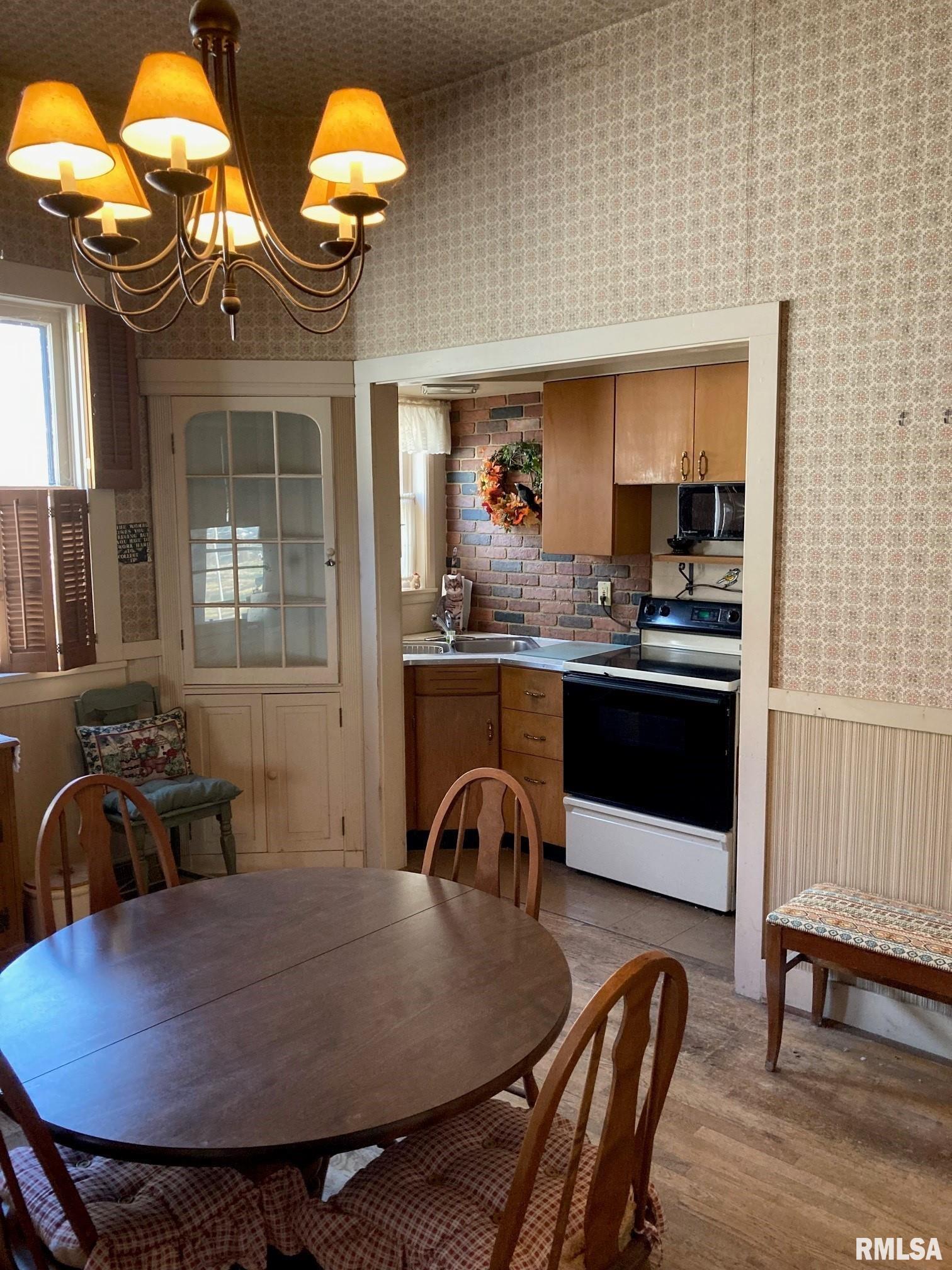 1203 South 9th Street Springfield, IL 62703 - Photo 6 of 27