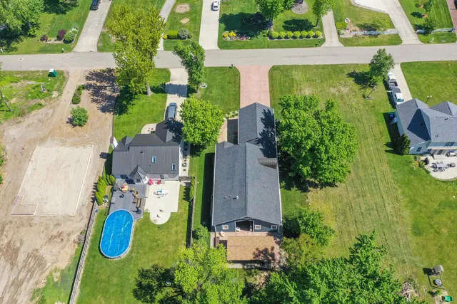 $789,000 | 21373 Sail Bay Drive, Cassopolis, MI 49031