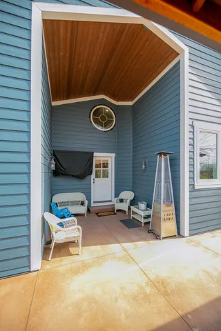 $789,000 | 21373 Sail Bay Drive, Cassopolis, MI 49031