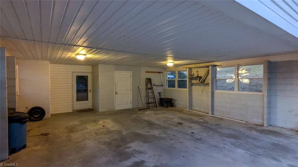 1978 Clodfelter Road Winston-Salem, NC 27107 - Photo 3 of 23 Gallery Image 3