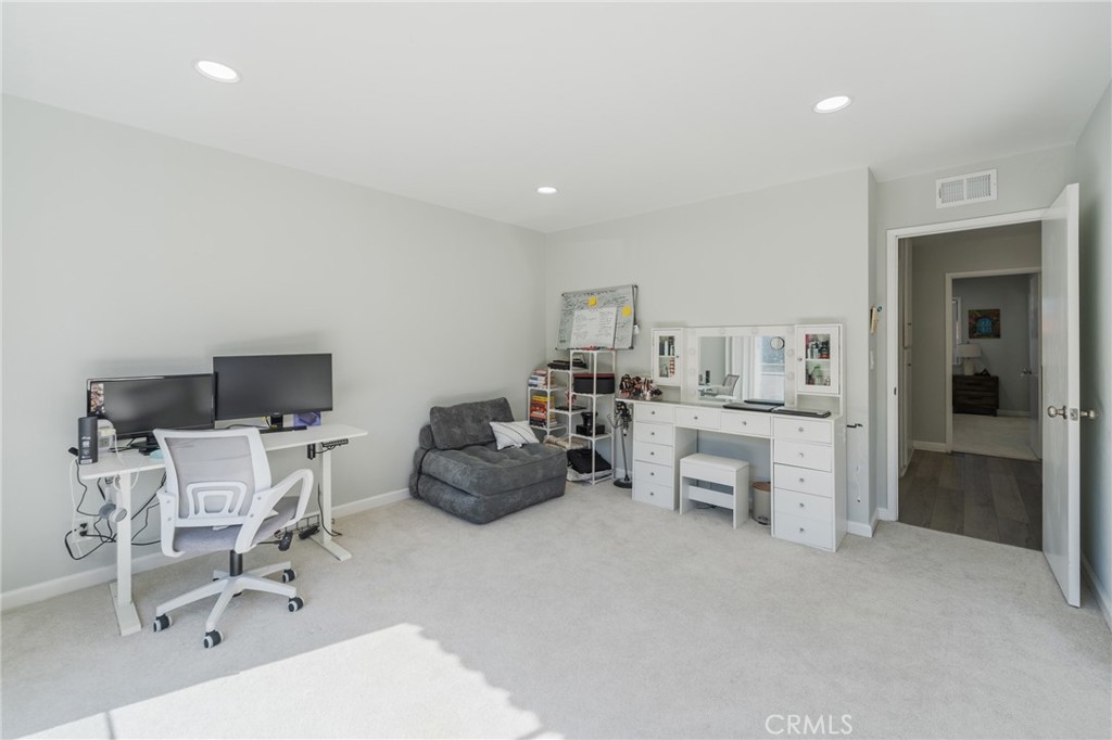 28033 Ridgebluff Court Rancho Palos Verdes, CA 90275 - Photo 13 of 25 Gallery Image 13