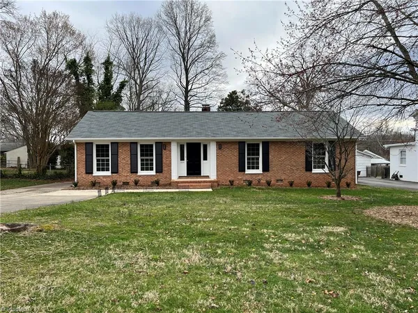 $2,000 | 3021 Stratford Drive, Greensboro, NC 27408