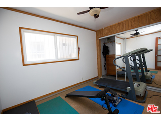 52 Ozone Avenue Venice, CA 90291 - Photo 12 of 46