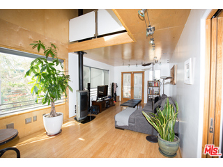 52 Ozone Avenue Venice, CA 90291 - Photo 37 of 46