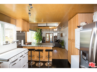 52 Ozone Avenue Venice, CA 90291 - Photo 38 of 46