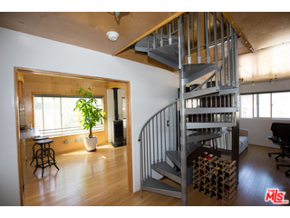 52 Ozone Avenue Venice, CA 90291 - Photo 42 of 46