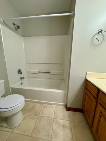 $2,500 | 2929 Caldwell Lane, Geneva, IL 60134