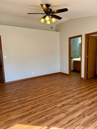 $2,500 | 2929 Caldwell Lane, Geneva, IL 60134