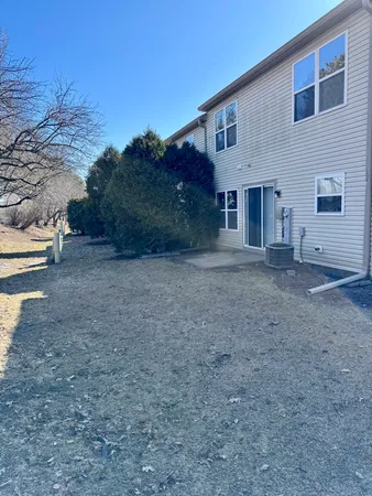 $2,500 | 2929 Caldwell Lane, Geneva, IL 60134