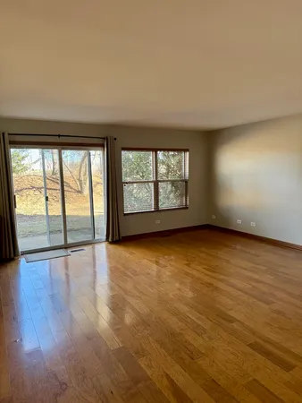 $2,500 | 2929 Caldwell Lane, Geneva, IL 60134