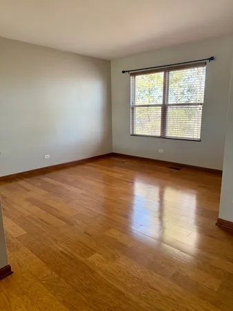 $2,500 | 2929 Caldwell Lane, Geneva, IL 60134